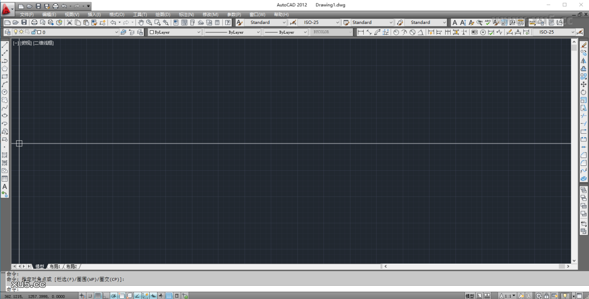 AutoCAD 2012 初始绘图区截图